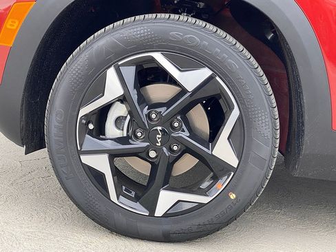 New 2026 Kia Seltos S FWD image 10