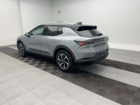 New 2026 Chevrolet Equinox EV LT image 3