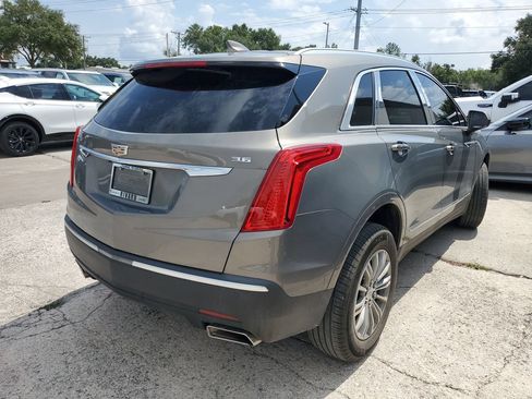 Used 2018 Cadillac XT5 Luxury w/ Driver Awareness Package FWD image 4