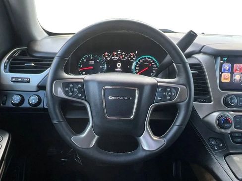 Used 2018 GMC Yukon Denali image 12