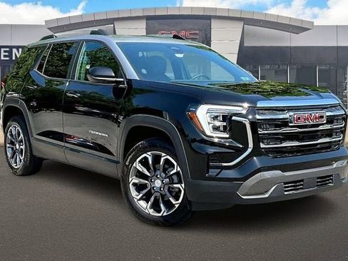 New 2026 GMC Terrain Elevation w/ Elevation Premium Package image 2