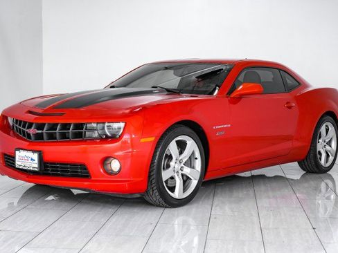 Used 2010 Chevrolet Camaro SS w/ RS Package image 4