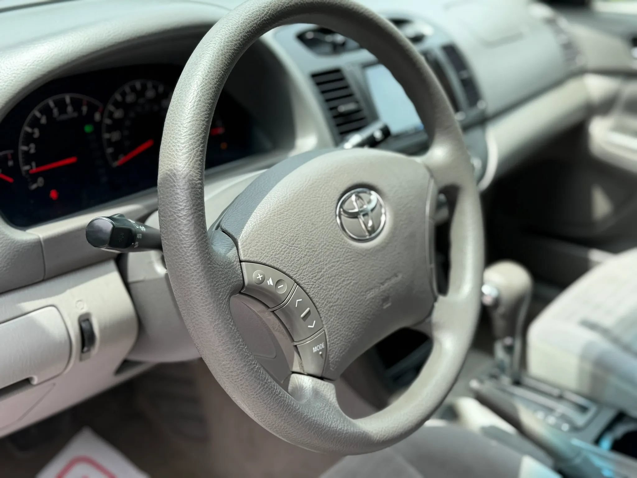 Used 2005 Toyota Camry LE FWD image 28
