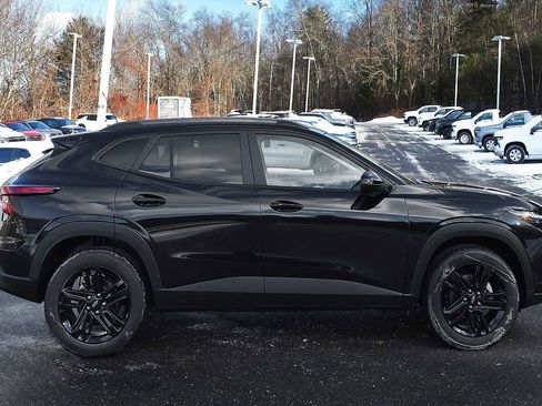 New 2026 Chevrolet Trax ACTIV w/ Sunroof Package image 6