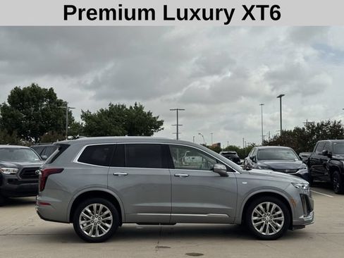 Used 2023 Cadillac XT6 Premium Luxury AWD/4WD image 3