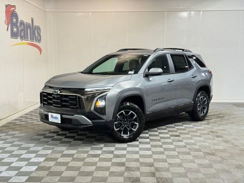 New 2026 Chevrolet Equinox ACTIV w/ LPO, Floor Liner Package AWD/4WD image 2