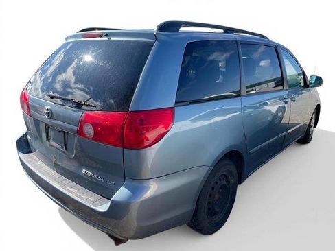 Used 2009 Toyota Sienna CE image 7