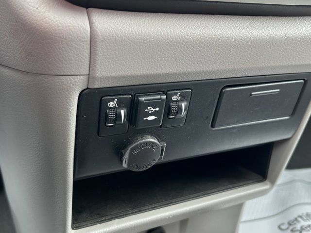 Used 2020 Toyota Sienna XLE FWD image 49