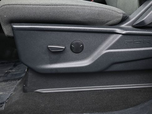 Used 2025 Ford F250 XLT image 17