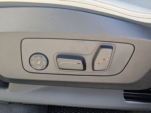 New 2026 BMW X1 xDrive28i w/ Technology Package image 21