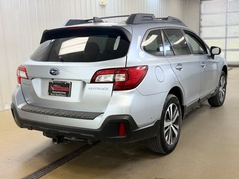 Used 2019 Subaru Outback 2.5i Limited AWD/4WD image 5