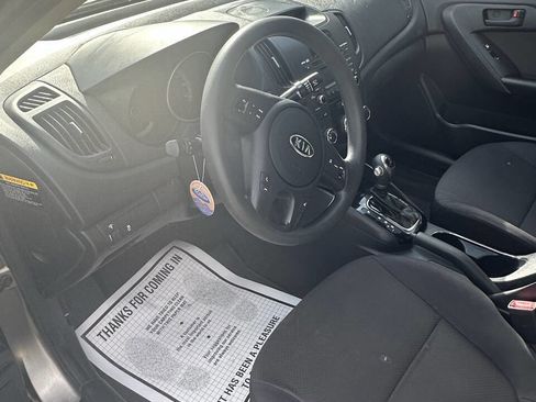 Used 2012 Kia Forte EX image 5
