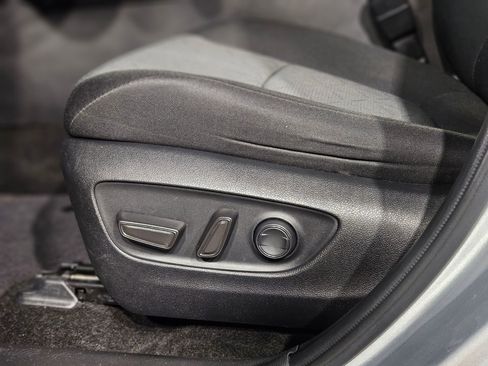 Used 2024 Toyota RAV4 XLE image 23