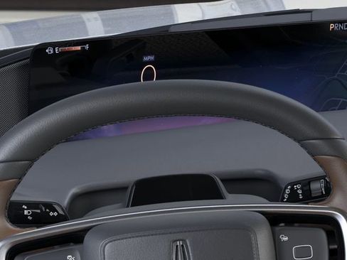 New 2026 Lincoln Navigator L Reserve AWD/4WD image 13