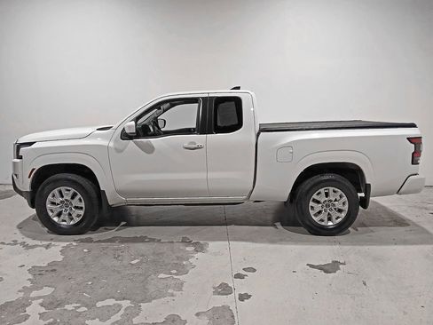 Used 2023 Nissan Frontier SV w/ SV Convenience Package AWD/4WD image 4