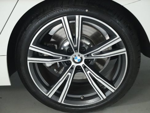 Used 2023 BMW 330i xDrive Sedan w/ Premium Package AWD/4WD image 38