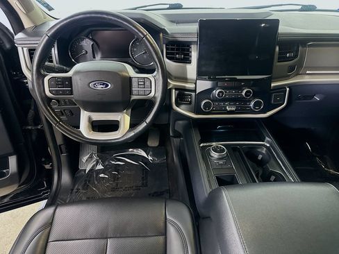 Used 2022 Ford Expedition XLT RWD image 18