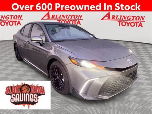Certified 2026 Toyota Camry SE image 1