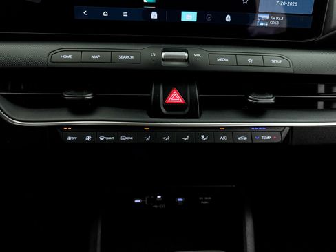 Used 2025 Kia K4 FWD image 23