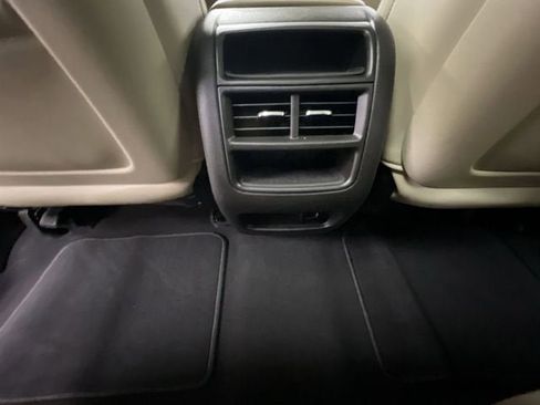 Certified 2017 Cadillac XT5 Luxury AWD/4WD image 22