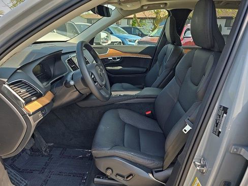 Used 2025 Volvo XC90 T8 Plus w/ Protection Package Premier image 7