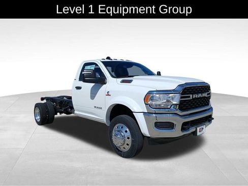 New 2024 RAM 5500 SLT w/ Quick Order Package 2YG SLT image 3