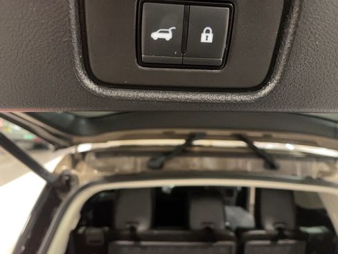 Used 2024 Nissan Pathfinder Platinum w/ Cargo Package image 32