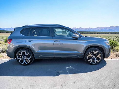 Used 2023 Volkswagen Taos SEL AWD/4WD image 7