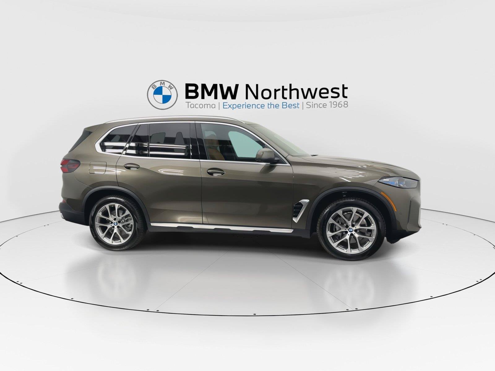 New 2026 BMW X5 xDrive40i w/ Climate Comfort Package AWD/4WD image 5