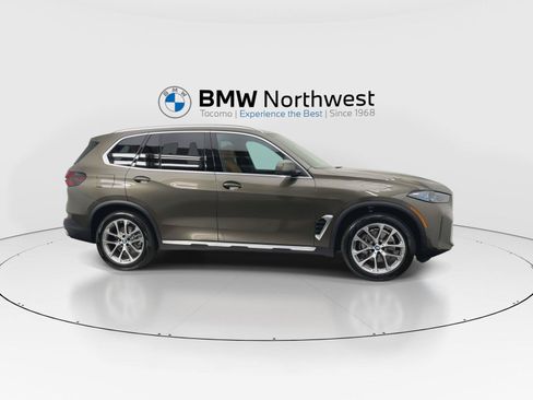 New 2026 BMW X5 xDrive40i w/ Climate Comfort Package AWD/4WD image 5