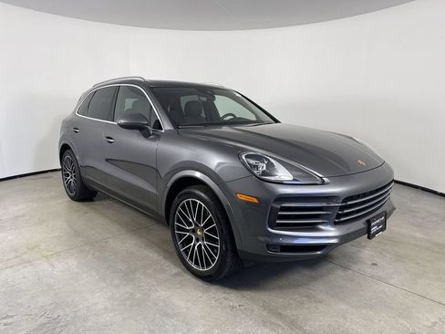 Certified 2023 Porsche Cayenne AWD/4WD image 9