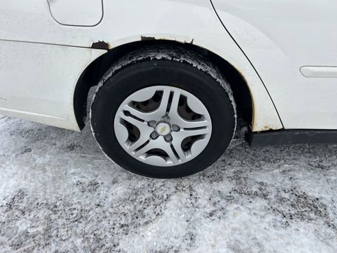 Used 2007 Chevrolet Malibu LS image 9