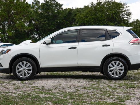Used 2016 Nissan Rogue S FWD image 3
