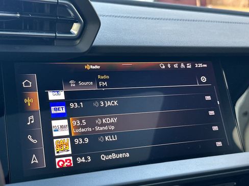 Used 2025 Audi A3 2.0T Premium image 17