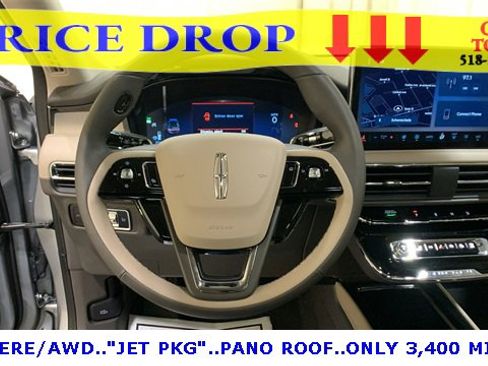 Used 2024 Lincoln Corsair AWD w/ Equipment Group 101A image 31