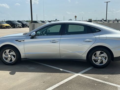 Used 2026 Hyundai Sonata SE FWD image 9