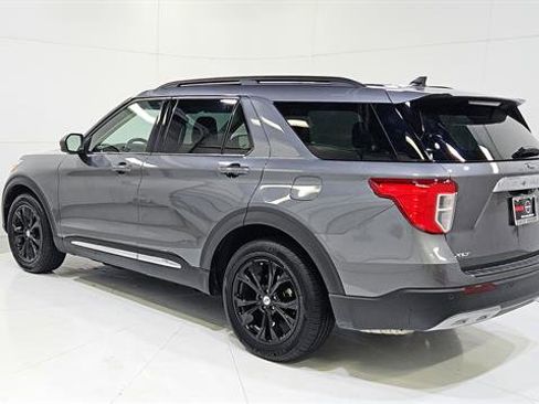 Used 2023 Ford Explorer XLT w/ Equipment Group 202A RWD image 6