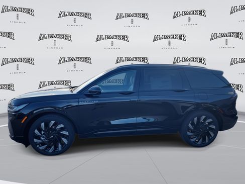New 2026 Lincoln Nautilus Reserve AWD/4WD image 2