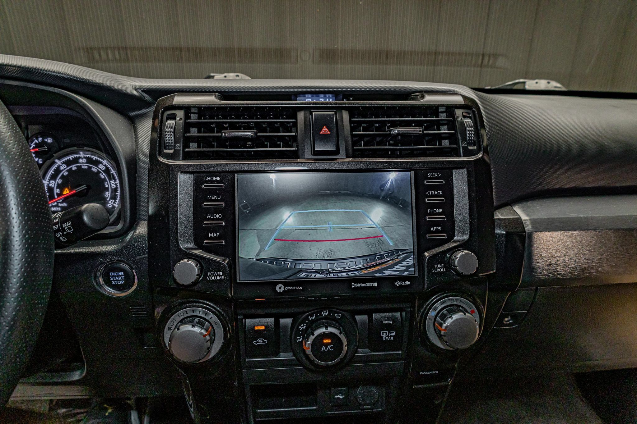Used 2020 Toyota 4Runner Venture w/ Moonroof Package AWD/4WD image 19