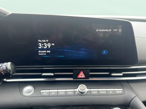 Certified 2024 Hyundai Elantra SEL image 11