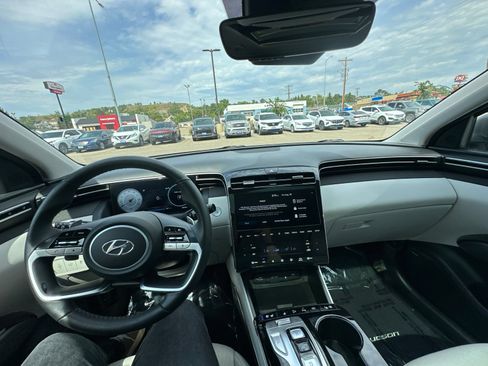 Used 2023 Hyundai Tucson Limited AWD/4WD image 45