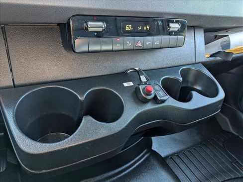 Used 2021 Mercedes-Benz Sprinter 3500 image 14