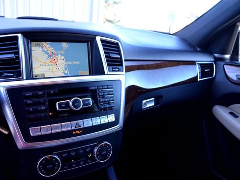 Used 2015 Mercedes-Benz ML 350 4MATIC image 23