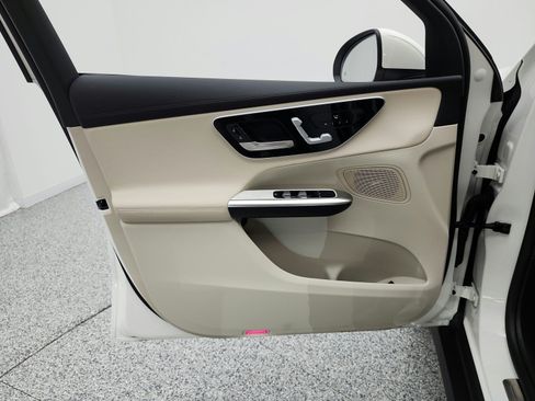 Certified 2024 Mercedes-Benz GLC 300 4MATIC image 12