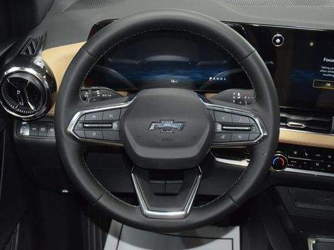 New 2026 Chevrolet Equinox ACTIV w/ Convenience Package III AWD/4WD image 33