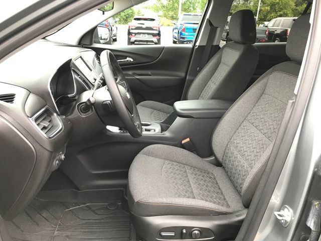 Used 2024 Chevrolet Equinox LT w/ LPO, Floor Liner Package FWD image 15