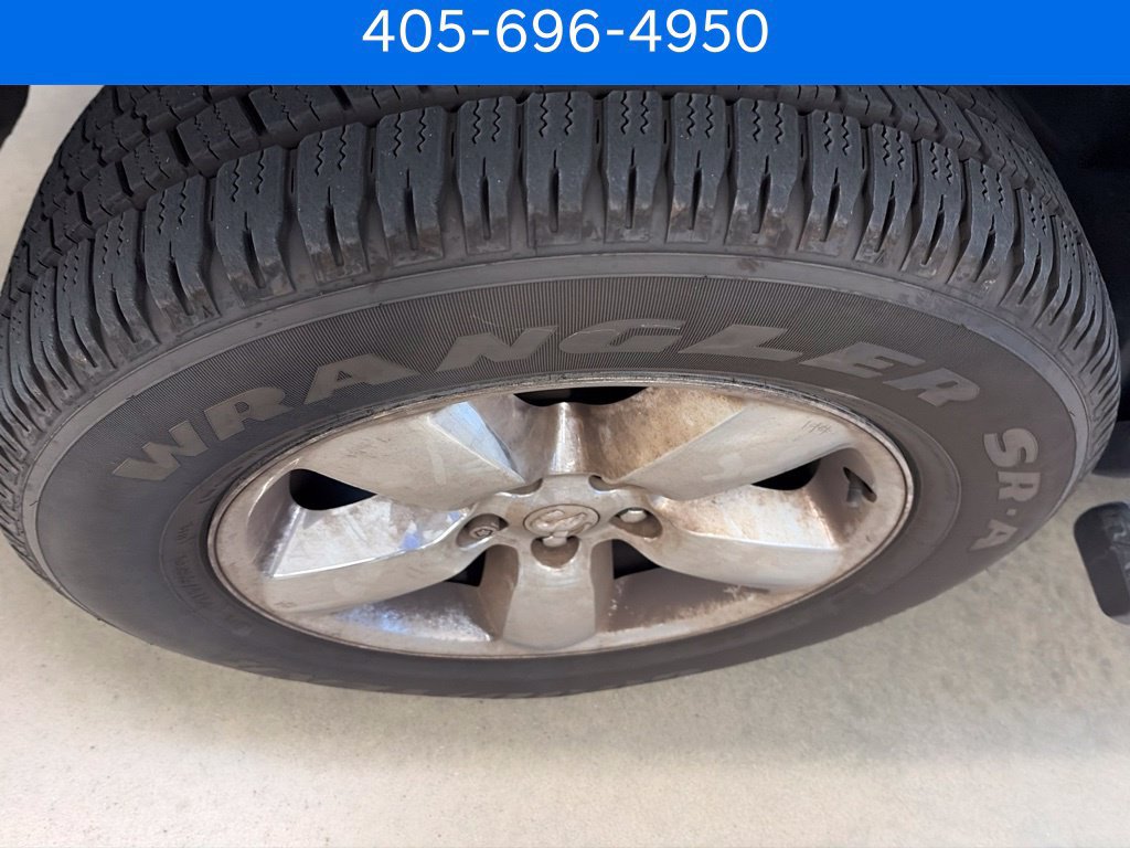 Used 2015 RAM 1500 Lone Star RWD image 2