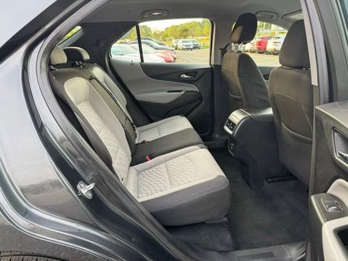 Used 2019 Chevrolet Equinox LS image 11