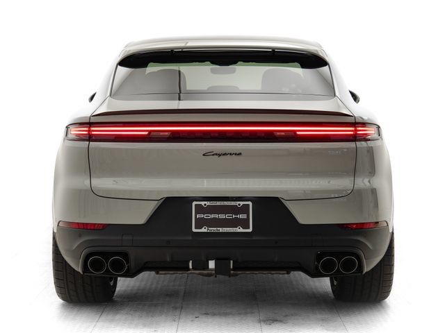 Certified 2026 Porsche Cayenne Coupe AWD/4WD image 32