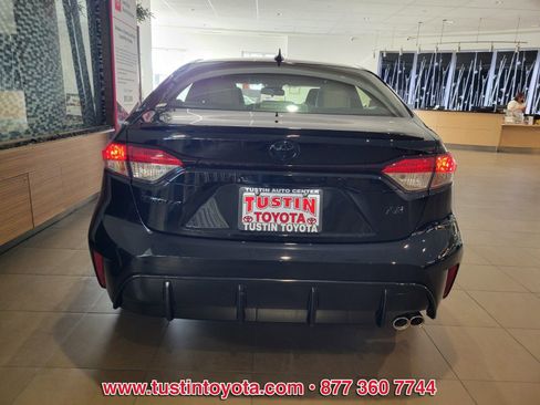 Certified 2025 Toyota Corolla SE w/ SE Premium Package image 5